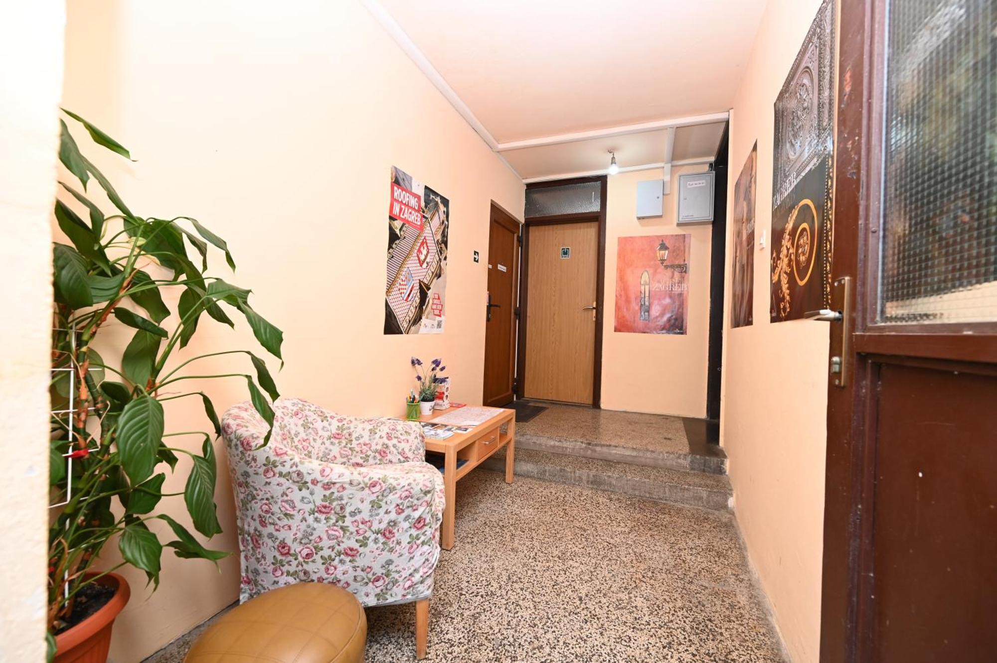 Ferienwohnung Studio Alfa I Omega Zagreb Exterior foto